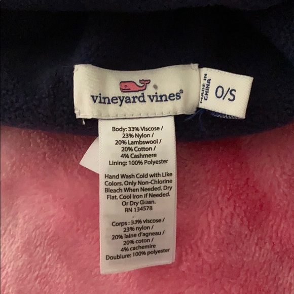 Vineyard Vine’s women’s winter hat - Picture 2 of 3